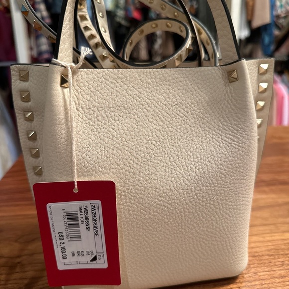 Valentino Garavani Rockstud Small Leather Tote Crossbody Strap - Picture 10 of 11